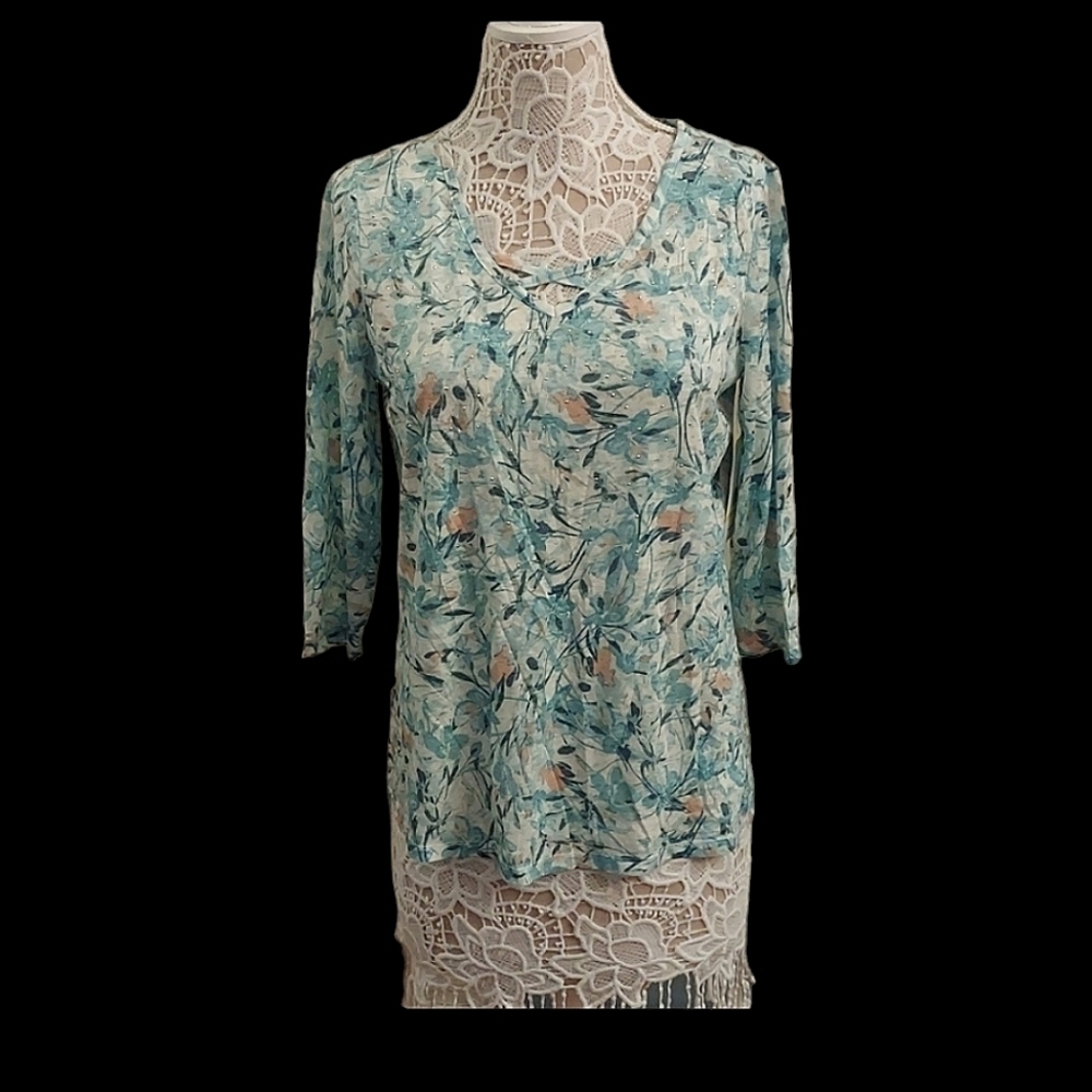ERIKA Mermaid Clea 3/4 Length Sleeve Crisscross Front Floral Top NWT M Soft Girl